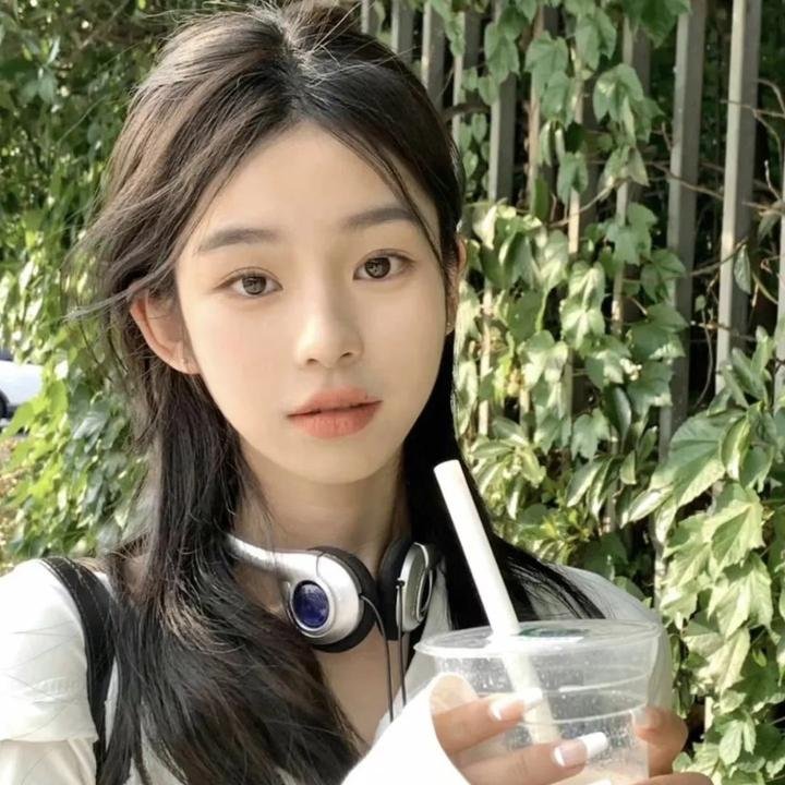 混沌圣体，开局为仙子解毒